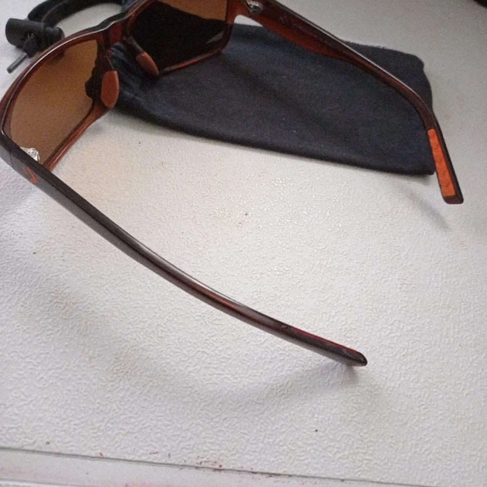 Sunglasses - Picture 11 of 12